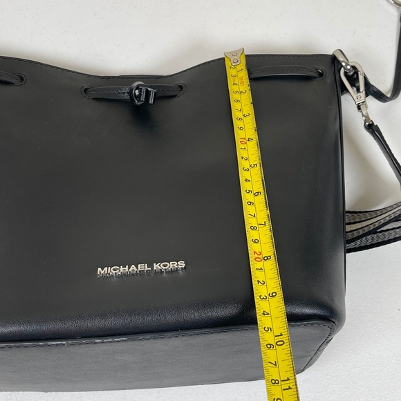 Michael Kors Eden Black Leather Bucket Bag Crossbody Adjustable Strap MK Charm - Picture 11 of 12